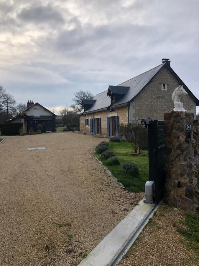 Un Coin De Paradis Bed & Breakfast Bauge-en-Anjou Exterior foto